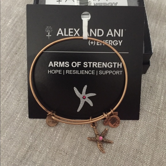NWT RARE Alex & Ani Arms of Strength Bracelet - Picture 1 of 2